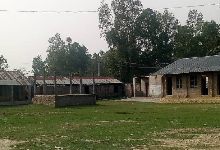 विद्यार्थीबिनाको विद्यालयमा पाँच जना शिक्षक, तीन वर्षदेखि अध्यापन बिना नै तलब