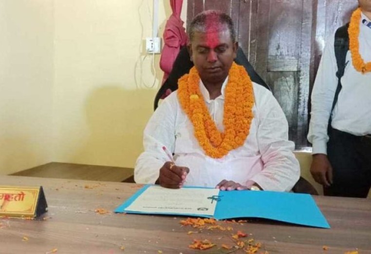 १२ कक्षा पास भएर २० वर्ष पुगेपछि विवाह गर्ने छोरीलाई गाउँपालिकाले ५० हजार रुपैयाँ दिने