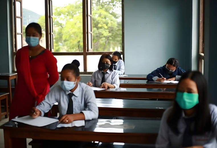 कक्षा १२ मा पढ्ने छात्रालाई ल्यापटप दिन ७७ करोड ४० लाख बजेट विनियोजन