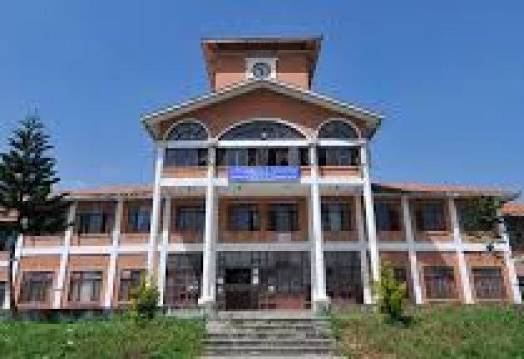 आगामी वर्षदेखि स्नातक तहका प्रश्नपत्र दुवै अङ्ग्रेजी र नेपाली भाषामा सोधिने