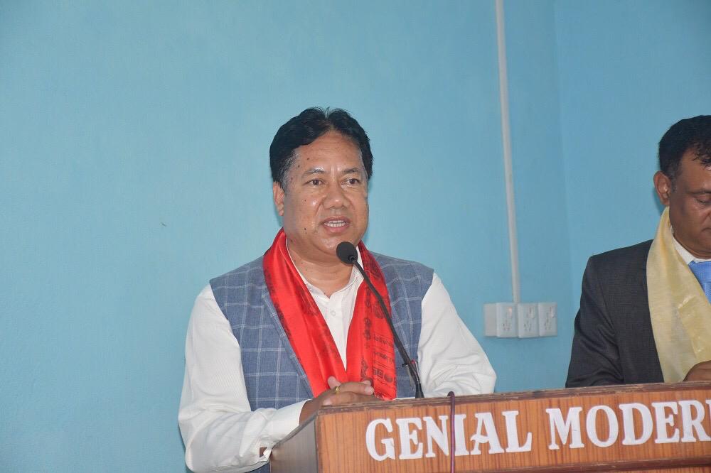 •	उच्च शिक्षाको लागि विद्यार्थीहरु विदेश जाने लहर चलेको छ । उचित /अनुचित? – गोपाल बुढाथोकी